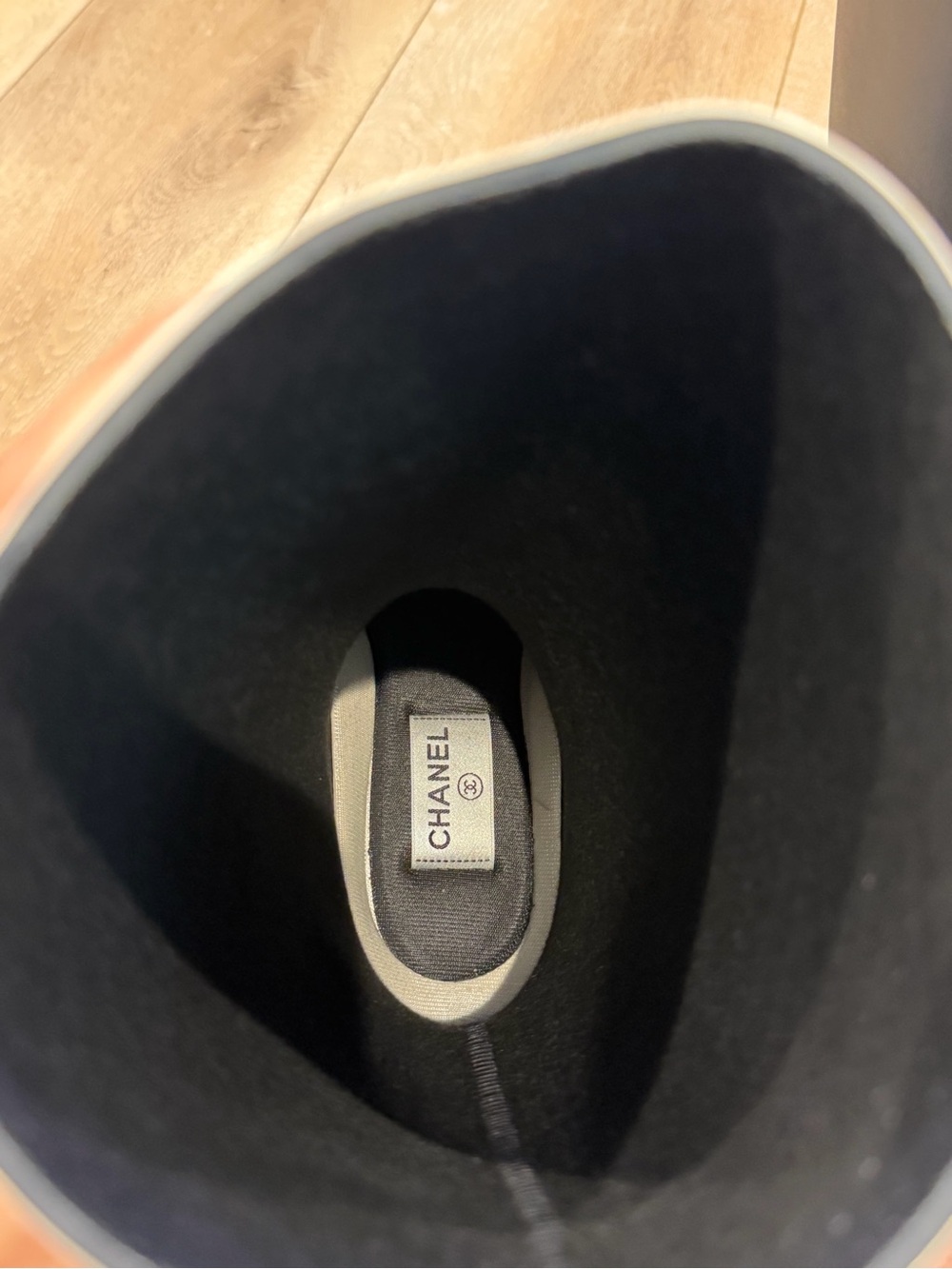 Chanel rain boots - Picture 5 of 6